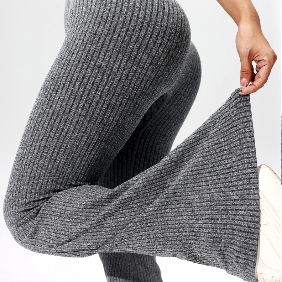 Women’s Seamless Crop Top and Flared Pants Set