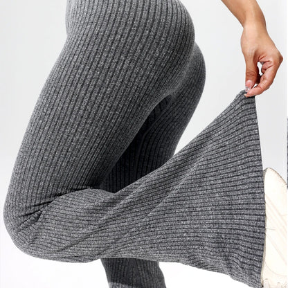 Women’s Seamless Crop Top and Flared Pants Set